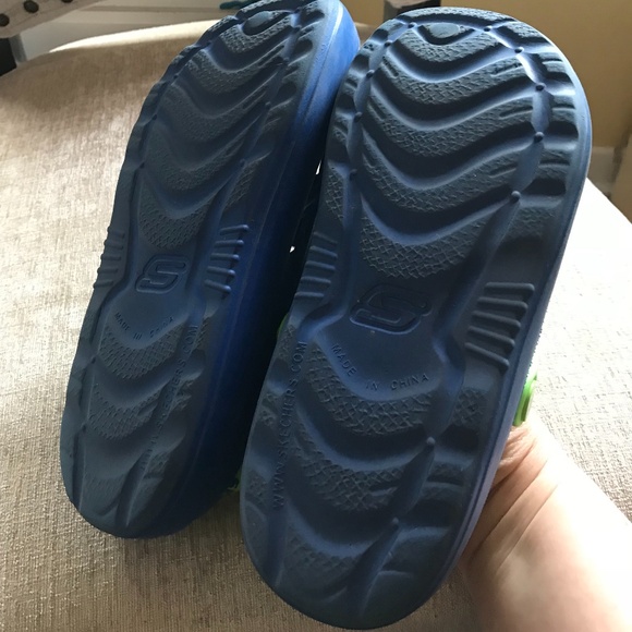 Sketchers Foamies Shoes for kids - size 3 - Picture 4 of 9